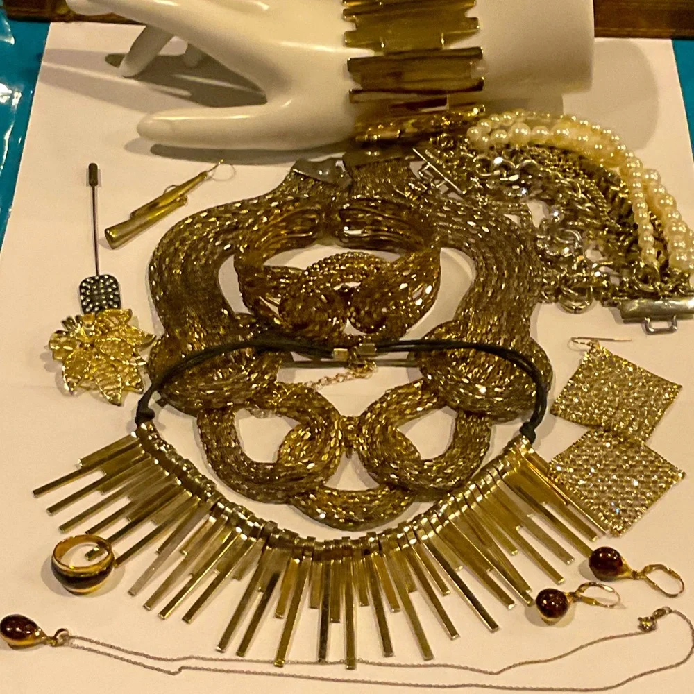 Vintage Costume Jewelry Lot